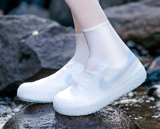 🔥Hot Sale 49% OFF🔥 Stop Soaked Sneakers! Heavy-Duty Rain Shoe Covers – Anti-Slip & Fold Into Your Bag 🌧️